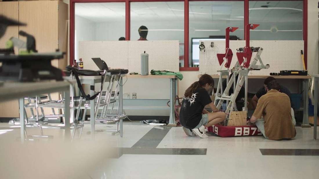 Del Valle film still by Adam Grumbo